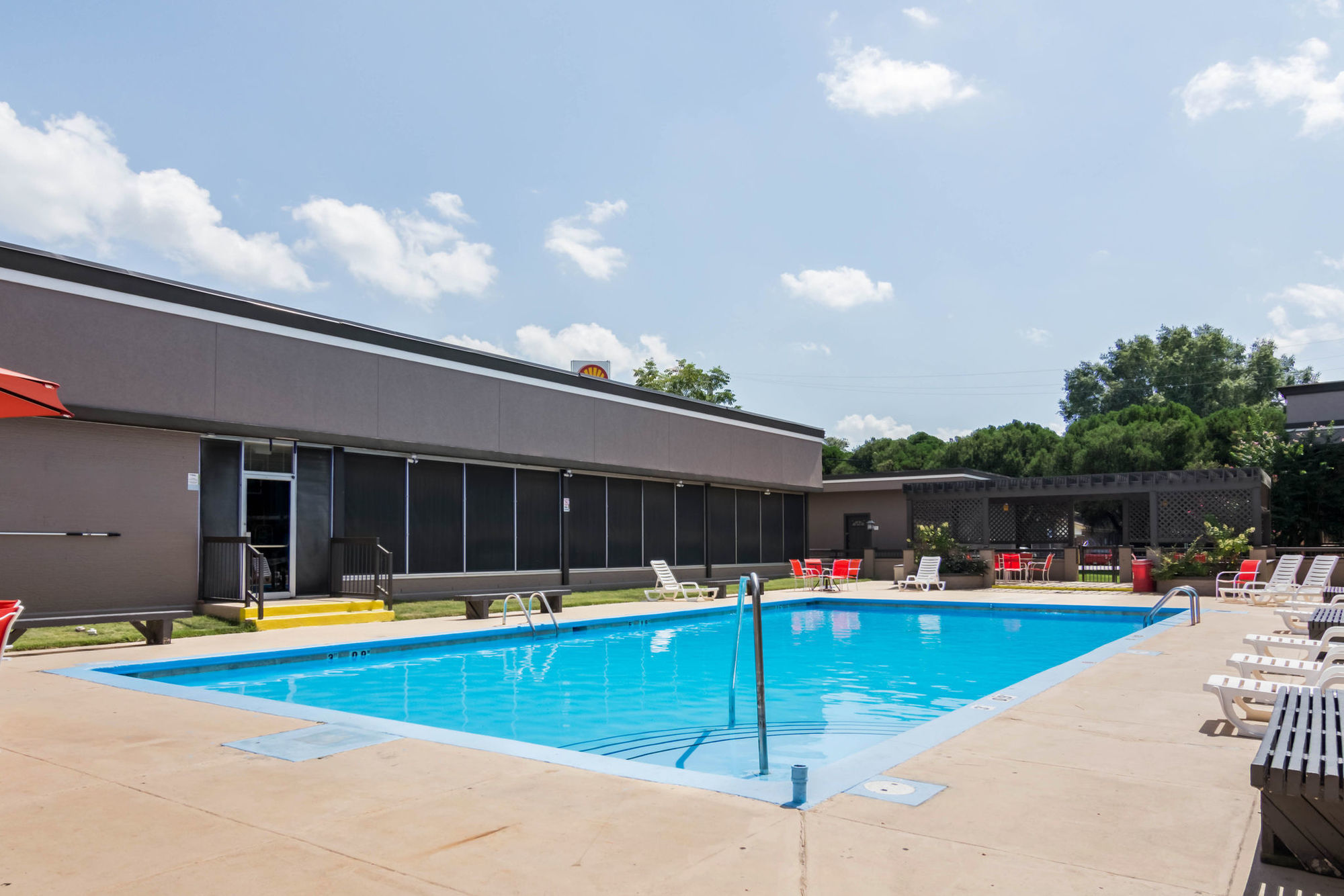 Clarion Inn & Suites Russellville I-40 Съоръжения снимка